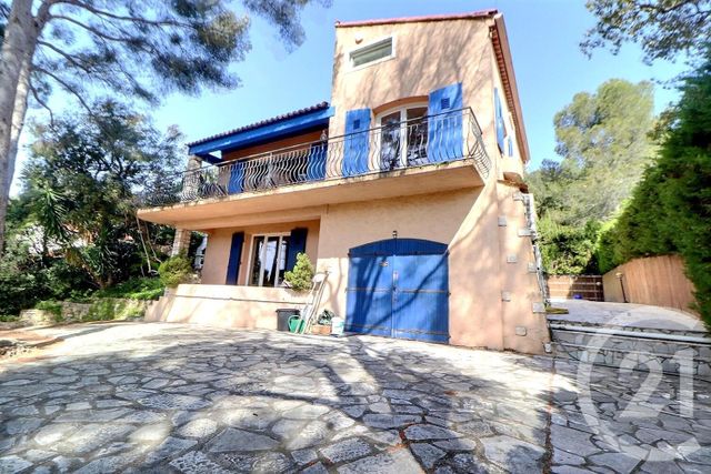 Maison &agrave; vendre - 5 pi&egrave;ces - 130 m2 - St Raphael - 83 - PROVENCE-ALPES-COTE-D-AZUR