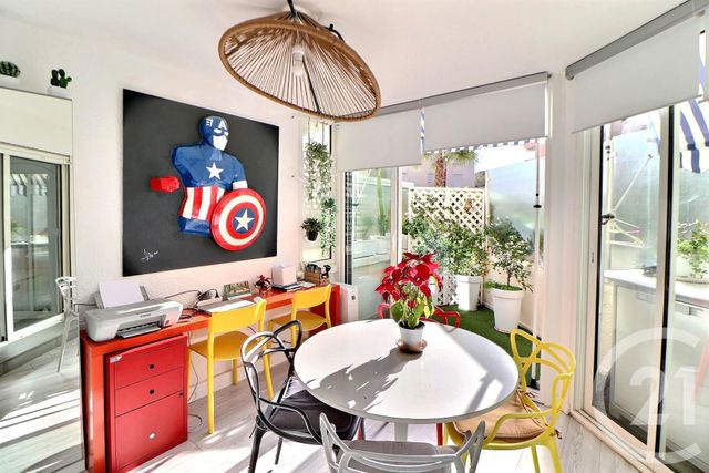 Appartement T3 &agrave; vendre - 3 pi&egrave;ces - 60 m2 - St Raphael - 83 - PROVENCE-ALPES-COTE-D-AZUR