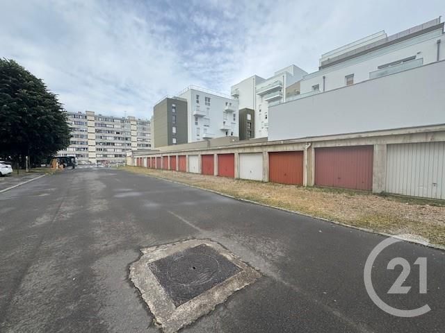 Parking à vendre - 17,79 m2 - St Jacques De La Lande - 35 - BRETAGNE