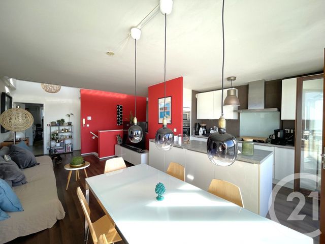 Prix immobilier ST JACQUES DE LA LANDE - Photo d’un appartement vendu
