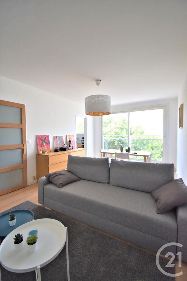 Appartement F5 &agrave; louer - 5 pi&egrave;ces - 93,38 m2 - Rennes - 35 - BRETAGNE