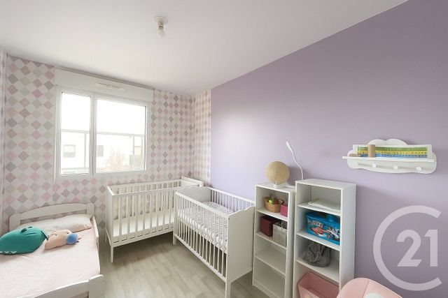 Appartement T4 &agrave; vendre - 4 pi&egrave;ces - 77 m2 - St Jacques De La Lande - 35 - BRETAGNE