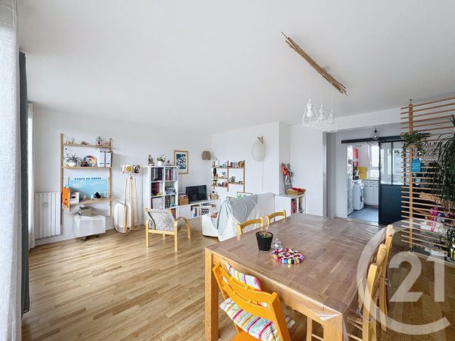 Prix immobilier ST JACQUES DE LA LANDE - Photo d’un appartement vendu