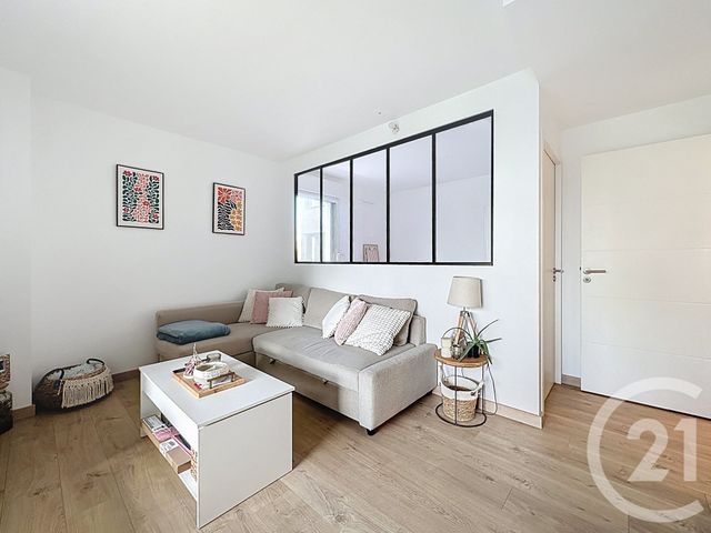 Appartement F1 bis à vendre - 2 pièces - 30,62 m2 - St Jacques De La Lande - 35 - BRETAGNE