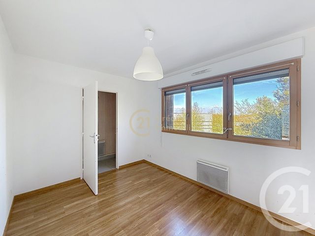 Appartement T4 &agrave; vendre - 4 pi&egrave;ces - 74,19 m2 - Noyal Chatillon Sur Seiche - 35 - BRETAGNE