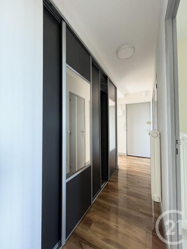 Appartement T3 &agrave; louer - 3 pi&egrave;ces - 57,20 m2 - St Jacques De La Lande - 35 - BRETAGNE