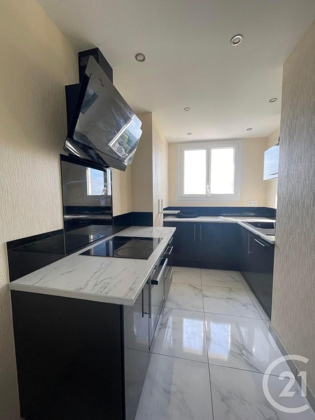 Appartement T3 &agrave; louer - 3 pi&egrave;ces - 57,20 m2 - St Jacques De La Lande - 35 - BRETAGNE