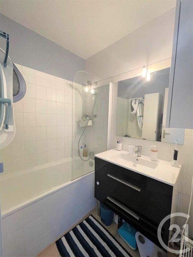 Appartement T3 &agrave; louer - 3 pi&egrave;ces - 59,42 m2 - Rennes - 35 - BRETAGNE