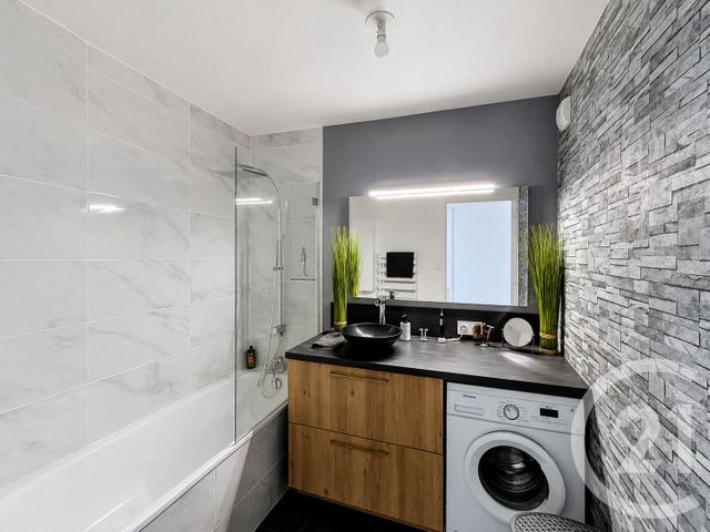 Appartement T3 &agrave; vendre - 3 pi&egrave;ces - 63,90 m2 - St Jacques De La Lande - 35 - BRETAGNE