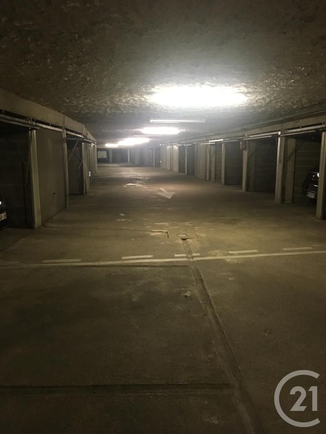 Parking &agrave; louer - 11,83 m2 - Rennes - 35 - BRETAGNE
