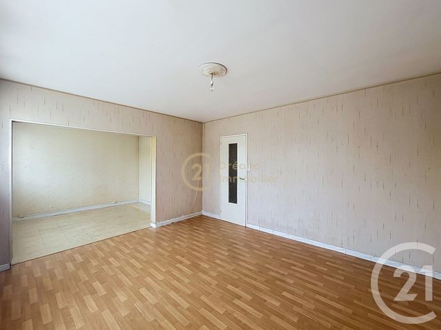 Appartement T4 &agrave; vendre - 4 pi&egrave;ces - 65 m2 - St Jacques De La Lande - 35 - BRETAGNE