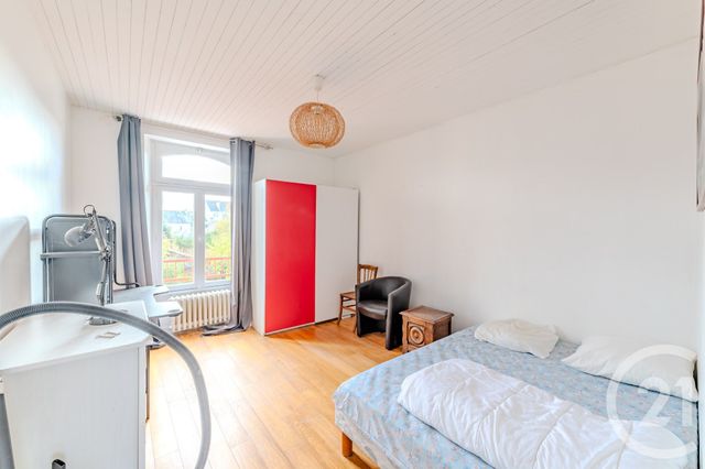 Maison &agrave; louer - 12 pi&egrave;ces - 270 m2 - Rennes - 35 - BRETAGNE