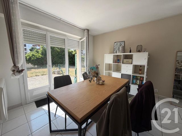 Appartement T2 &agrave; louer - 2 pi&egrave;ces - 45,44 m2 - St Jacques De La Lande - 35 - BRETAGNE