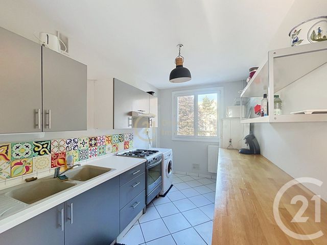 Appartement T3 &agrave; vendre - 3 pi&egrave;ces - 57,57 m2 - St Jacques De La Lande - 35 - BRETAGNE