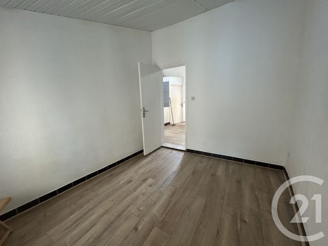 Appartement F3 &agrave; louer - 3 pi&egrave;ces - 40 m2 - Limoux - 11 - LANGUEDOC-ROUSSILLON