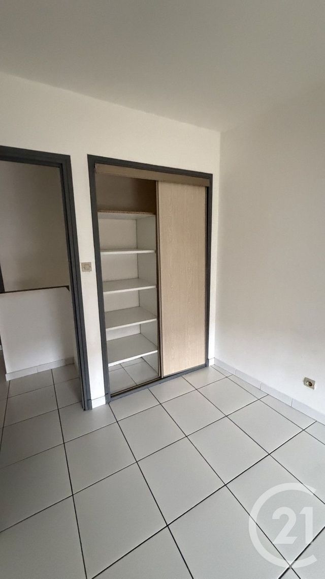 Appartement F3 &agrave; louer - 3 pi&egrave;ces - 51 m2 - Verzeille - 11 - LANGUEDOC-ROUSSILLON