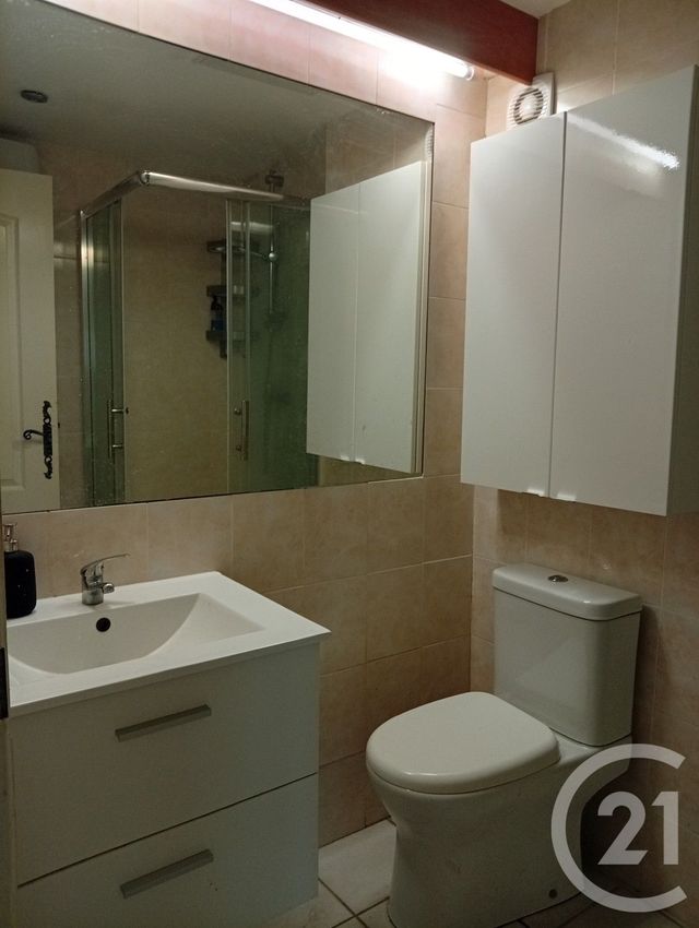 Appartement F2 &agrave; louer - 2 pi&egrave;ces - 39 m2 - Quillan - 11 - LANGUEDOC-ROUSSILLON