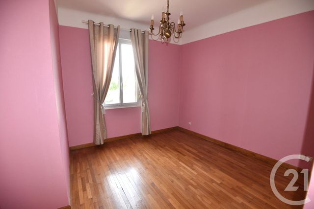 Appartement F5 à vendre - 5 pièces - 100 m2 - Montigny Les Metz - 57 - LORRAINE
