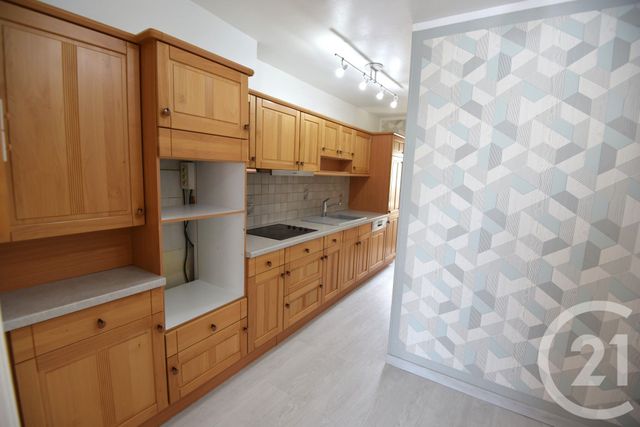 Appartement F5 à vendre - 5 pièces - 100 m2 - Montigny Les Metz - 57 - LORRAINE