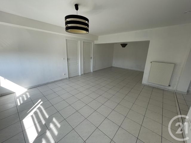 Appartement F4 &agrave; louer - 4 pi&egrave;ces - 84,18 m2 - Clouange - 57 - LORRAINE