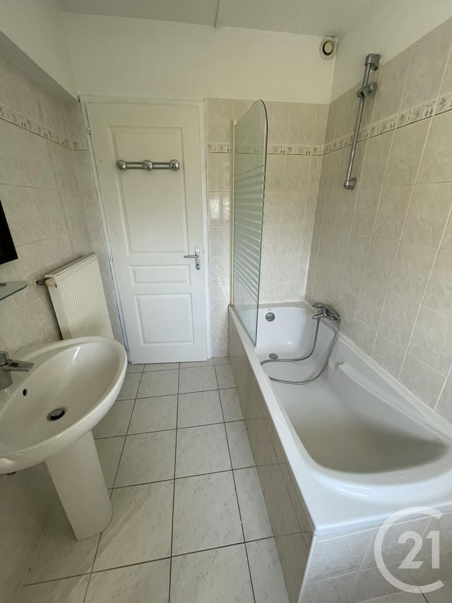 Appartement F4 &agrave; louer - 4 pi&egrave;ces - 84,18 m2 - Clouange - 57 - LORRAINE