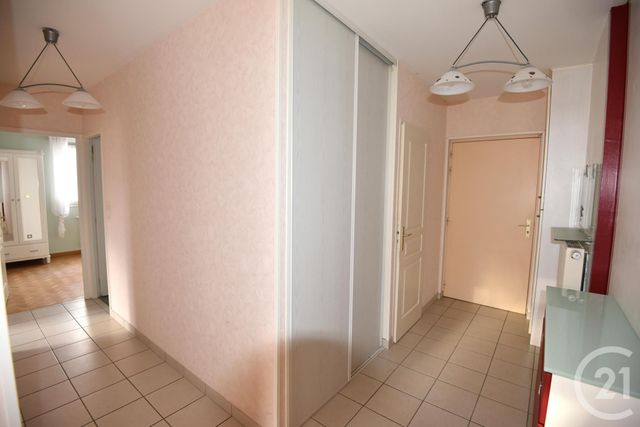 Appartement F3 &agrave; louer - 3 pi&egrave;ces - 84,16 m2 - Hettange Grande - 57 - LORRAINE