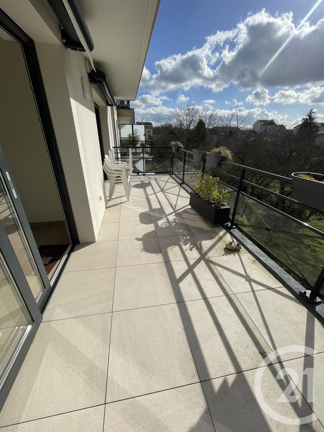 Appartement F3 à louer - 3 pièces - 92,60 m2 - Moulins Les Metz - 57 - LORRAINE