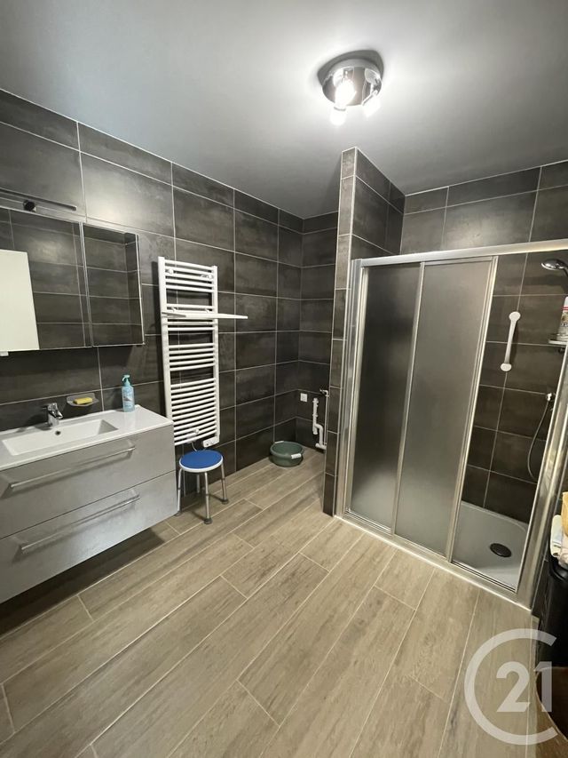 Appartement F3 à louer - 3 pièces - 92,60 m2 - Moulins Les Metz - 57 - LORRAINE