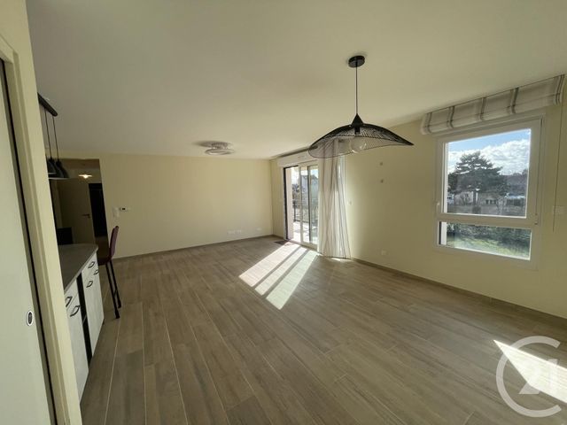 Appartement F3 à louer - 3 pièces - 92,60 m2 - Moulins Les Metz - 57 - LORRAINE