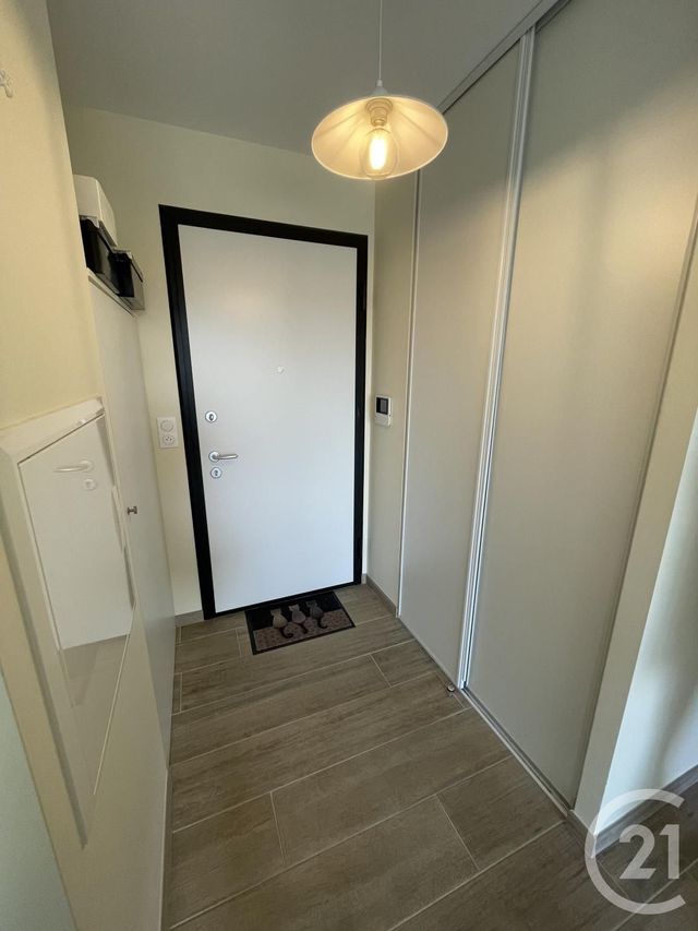 Appartement F3 à louer - 3 pièces - 92,60 m2 - Moulins Les Metz - 57 - LORRAINE