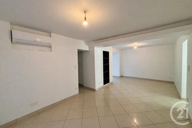 Maison &agrave; louer - 7 pi&egrave;ces - 204,05 m2 - Hettange Grande - 57 - LORRAINE