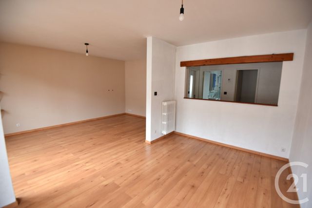 Appartement F2 &agrave; louer - 3 pi&egrave;ces - 67,09 m2 - Hagondange - 57 - LORRAINE