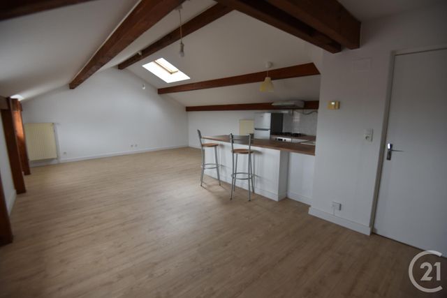 Appartement F4 &agrave; louer - 4 pi&egrave;ces - 75 m2 - Hettange Grande - 57 - LORRAINE