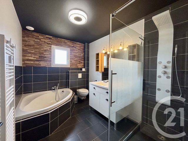 Maison &agrave; louer - 6 pi&egrave;ces - 110,19 m2 - Ottange - 57 - LORRAINE