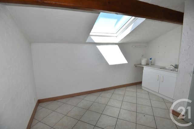 Appartement &agrave; louer - 7 pi&egrave;ces - 200 m2 - Luttange - 57 - LORRAINE