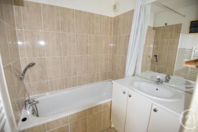 Appartement F3 &agrave; louer - 3 pi&egrave;ces - 55,64 m2 - Metz - 57 - LORRAINE