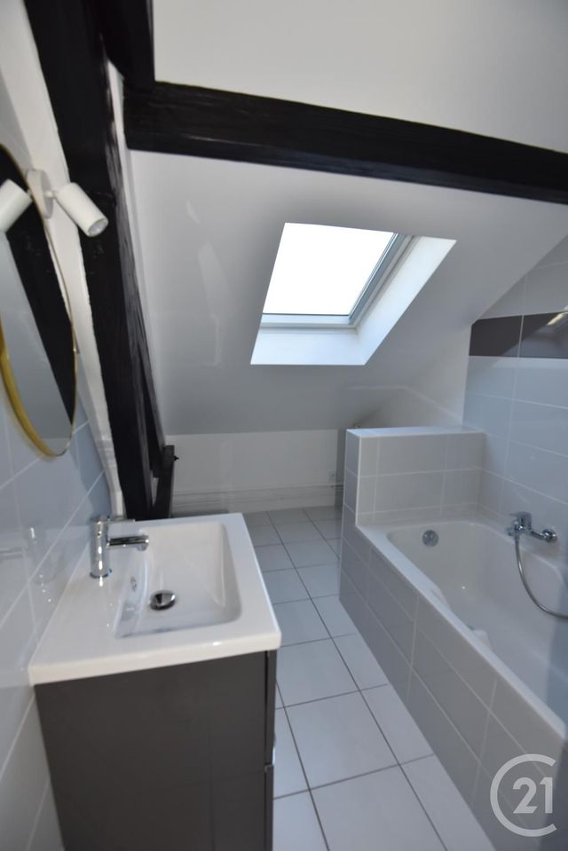 Appartement F2 &agrave; louer - 2 pi&egrave;ces - 52,86 m2 - Metz - 57 - LORRAINE