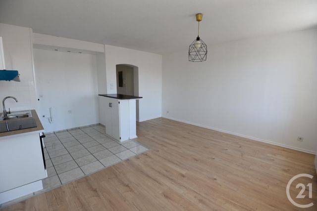 Appartement F3 &agrave; louer - 3 pi&egrave;ces - 64,25 m2 - Marange Silvange - 57 - LORRAINE