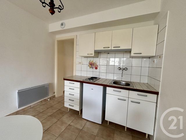 Appartement F2 &agrave; louer - 2 pi&egrave;ces - 28,43 m2 - Hettange Grande - 57 - LORRAINE