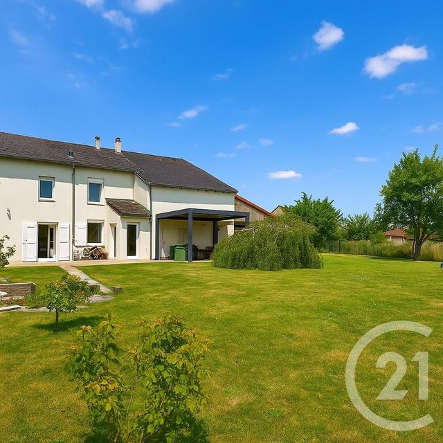 Maison &agrave; louer - 7 pi&egrave;ces - 240,86 m2 - Roussy Le Village - 57 - LORRAINE