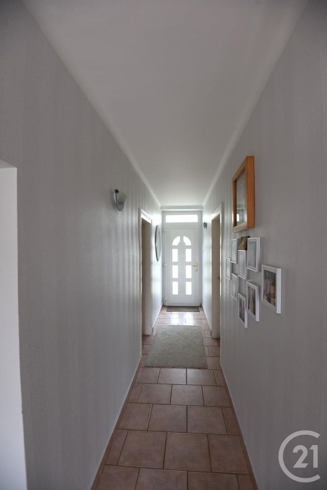 Maison &agrave; louer - 7 pi&egrave;ces - 240,86 m2 - Roussy Le Village - 57 - LORRAINE