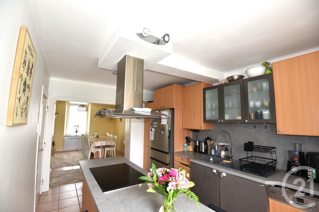 Maison &agrave; louer - 7 pi&egrave;ces - 240,86 m2 - Roussy Le Village - 57 - LORRAINE