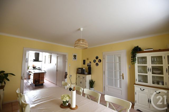 Maison &agrave; louer - 7 pi&egrave;ces - 240,86 m2 - Roussy Le Village - 57 - LORRAINE