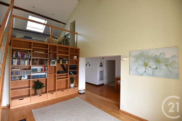Maison &agrave; louer - 7 pi&egrave;ces - 240,86 m2 - Roussy Le Village - 57 - LORRAINE