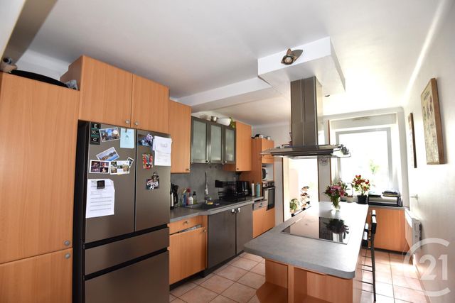 Maison &agrave; louer - 7 pi&egrave;ces - 240,86 m2 - Roussy Le Village - 57 - LORRAINE