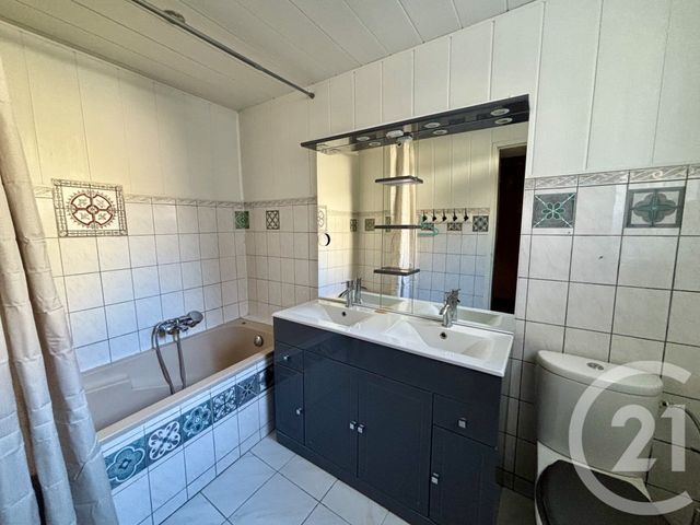 Maison &agrave; louer - 6 pi&egrave;ces - 149,60 m2 - Fontoy - 57 - LORRAINE