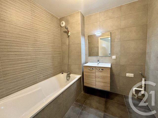 Appartement F3 &agrave; louer - 3 pi&egrave;ces - 56,43 m2 - Talange - 57 - LORRAINE