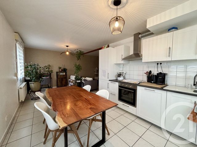 Appartement F3 &agrave; louer - 3 pi&egrave;ces - 69,47 m2 - Clouange - 57 - LORRAINE