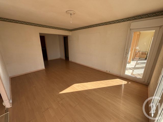 Appartement F5 &agrave; vendre - 5 pi&egrave;ces - 84,71 m2 - St Die Des Vosges - 88 - LORRAINE