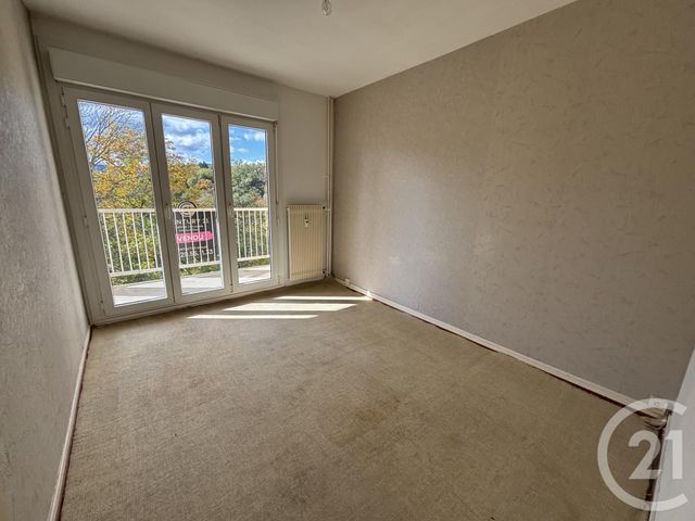 Appartement F5 &agrave; vendre - 5 pi&egrave;ces - 84,71 m2 - St Die Des Vosges - 88 - LORRAINE